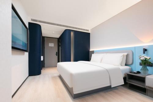 Atour Light Hotel Wuhan Vientiane City&nbsp;Xinhua Road in Торговая зона Ханькоу