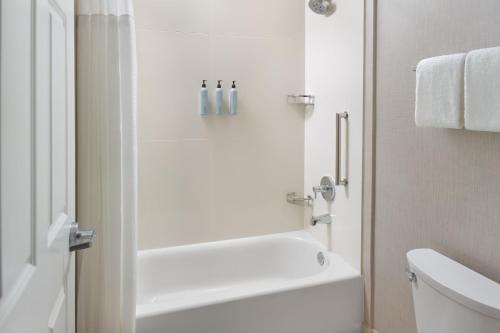 Residence Inn by Marriott Washington DC Downtown - image 10