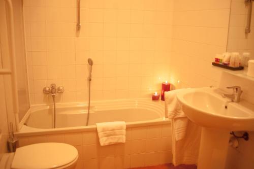 Lizard Hotel - main image