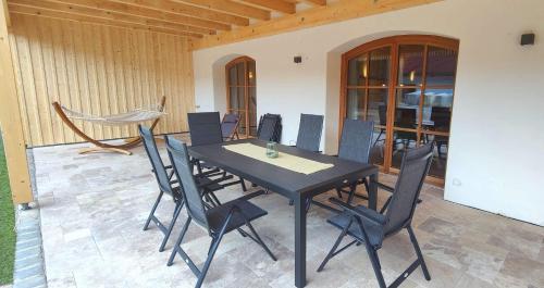 Erkély/terasz, Gewölbe-Chalet am Schöberlhof (Gewolbe-Chalet am Schoberlhof) in Eiselfing