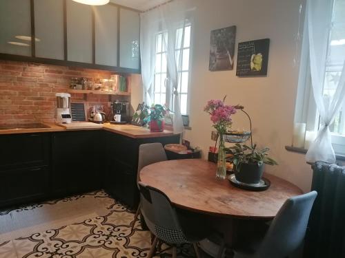 Létesítmények, Chambre chez l habitant avec petit déjeuner (Chambre chez l habitant avec petit dejeuner) in Longperrier