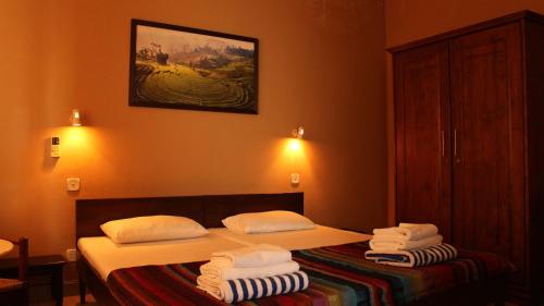 Deluxe Double or Twin Room image 4