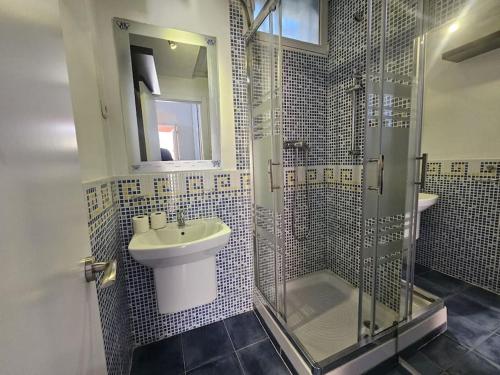 Apartamento único en Lucero (Apartamento unico en Lucero) in La Latina