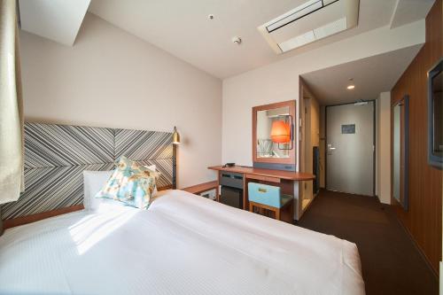 Moderate Double Room - Smoking room in Meitetsu Inn Nagoya Kanayama Annex