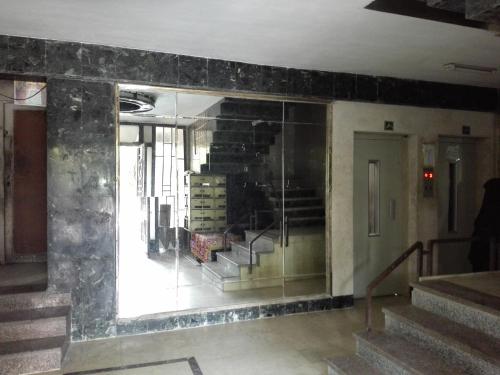 شقة عالنيل مباشرتا near St George-templom