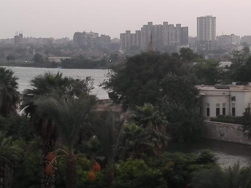 شقة عالنيل مباشرتا near St George-templom