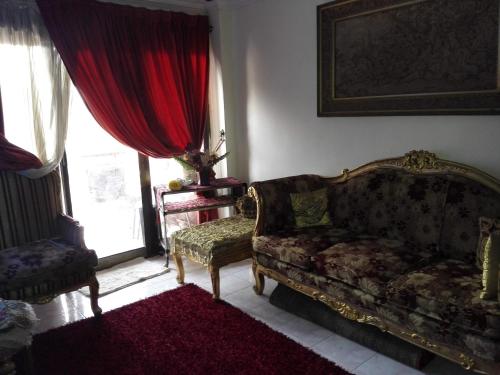 شقة عالنيل مباشرتا near St George-templom