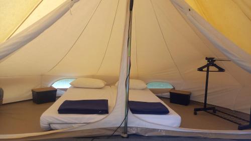 1 double bed