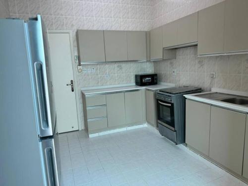 Master Rooms near Metro, Dubai (Foto 7)
