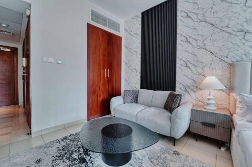 Stunning Luxury Studio Downtown 2 Minute Walk to Burj Khalifa & Dubai Mall, Dubai (photo 4)