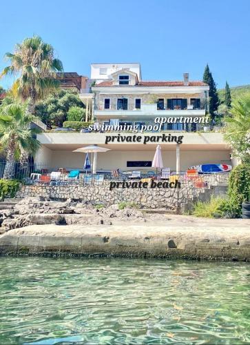 Exterior view, Apartment Tri Kiparisa in Krasici