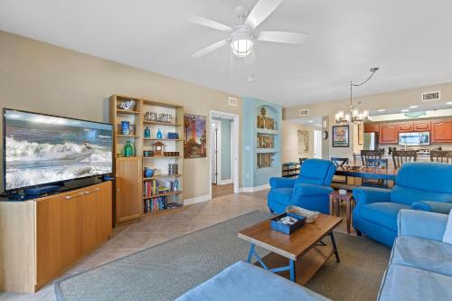 Oceanwalk 13-303 in New Smyrna Beach, USA
