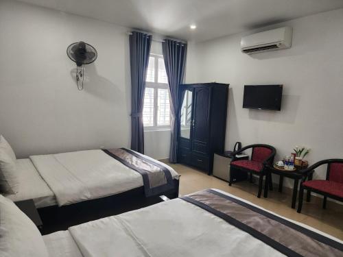 Deluxe Double Room image 3