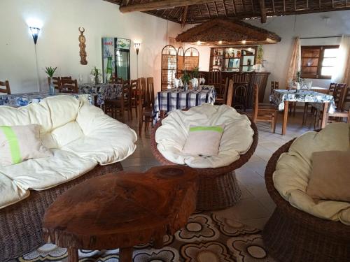 Amoron'ny Ala in Andasibe