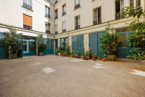 Paris Marais Rosiers 1 - image 6