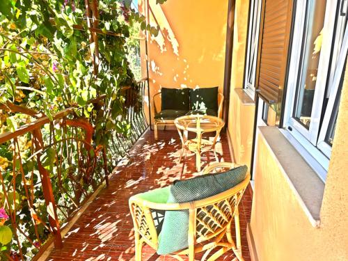 Pomalo Retreat, Your Calm Escape Near the City, Sunlit Terrace, Space & Comfort and Free Parking Spot, Split (Foto 11)