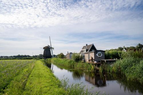  de Veldwachter in 1756 CJ 't Zand