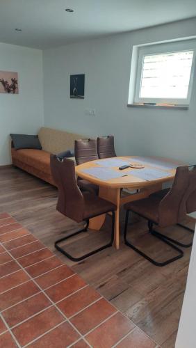 Bobnarica in Grahovo