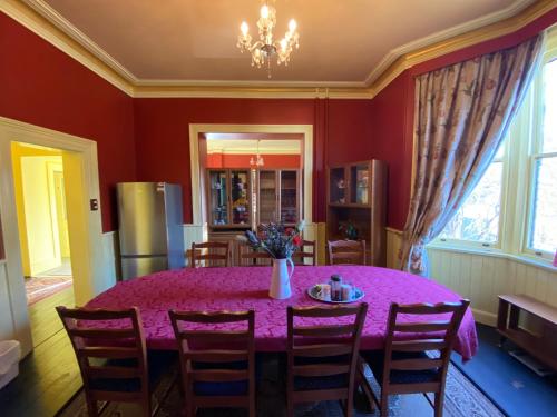 Ellstanmor Guesthouse Cooma = 엘스탄모어 게스트하우스 쿠마
