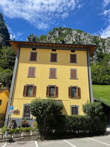 Ca' Moretti 4