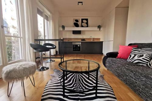 CDV stylish Athens flat, Atenas