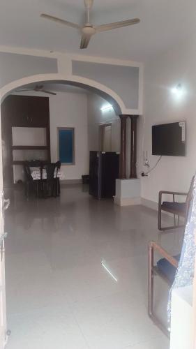 Four-Bedroom House image 3