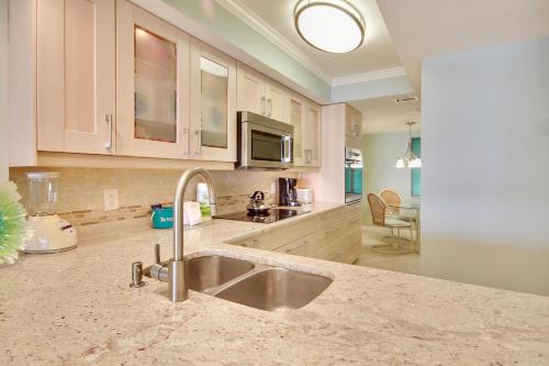 Land's End 11-406 Beach Front - Premier thumb 4