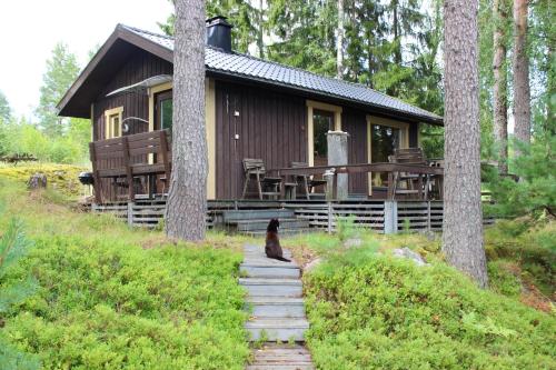 Cozy Cabin by the Lake in Tenhola