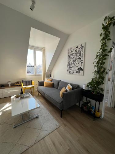 MyNestParis 2-BR in Center , Air Conditioner , Elevator, Free Parking, Parigi (foto 11)