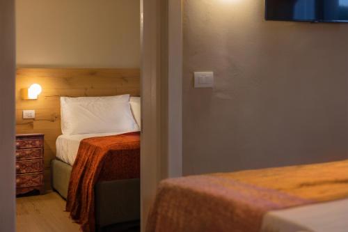 Luce Boutique Hotel - Tap to explore photos