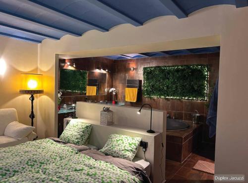 Zuhanyzó, Apartamentos dúplex en Casa Rural Fundanal en Hoz de Jaca (Apartamentos duplex en Casa Rural Fundanal en Hoz de Jaca) in Bubal