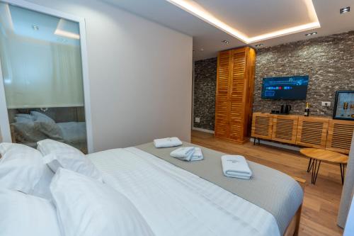 Hotel Jezerca Theth – Theth, KY