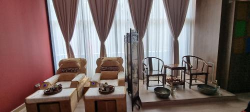 Star Superior KLCC Suite 4-5pax by LavishHome - image 13