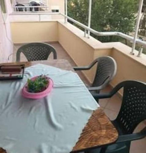 Golem Apartment Vela beachfront private terrace - image 3