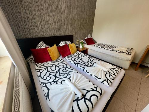 Hotel Moji 3 Landhaus Köln (Hotel Moji 3 Landhaus Koln) in 林德拉爾
