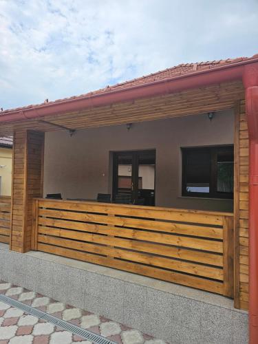 Tommy Home Tommy Home