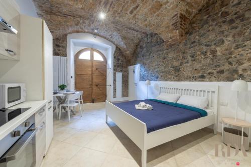 La Grotta 250m dal lago RDA Lux AP in Mendrisio, Schweiz