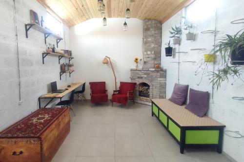 Madoyanner two storey house