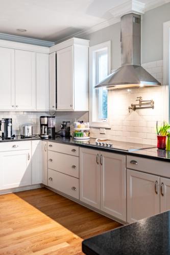 Spacious Home in Five Points - Close to Downtown home in Raleigh, USA