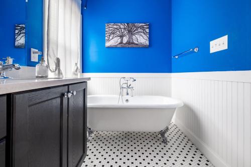 Spacious Home in Five Points - Close to Downtown home