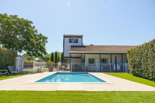 Brit Hotel Confort Manosque Cadarache - Hôtel - Manosque