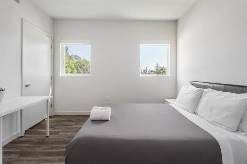 Luxury 2 bedroom at the heart of Melrose Boulevard in Los Angeles, USA