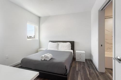 Luxury 2 bedroom at the heart of Melrose Boulevard in Los Angeles, USA