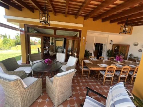 Bonito Chalet Con Vistas Bonito Chalet Con Vistas