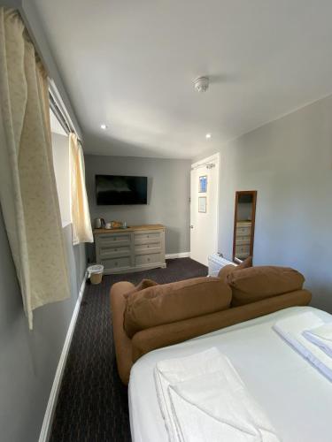 1 double bed