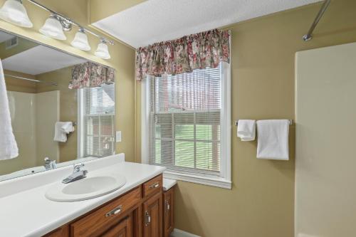 Four Seasons Country Inn - image 7