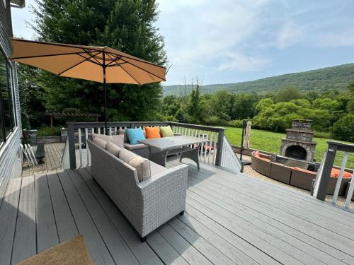 สภาพแวดล้อมโดยรอบ, Malkita Aria Mountainview Retreat in เซนทรัล วัลเล่ย์ (NY)