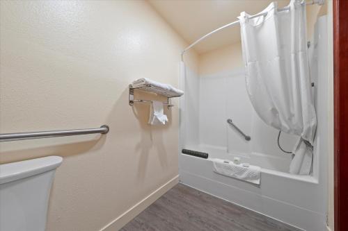 Quincy INN and Suites