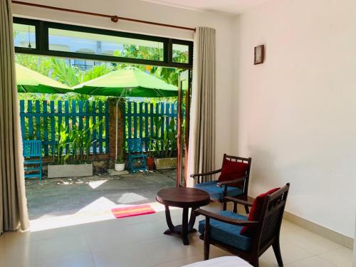 Double Room image 10