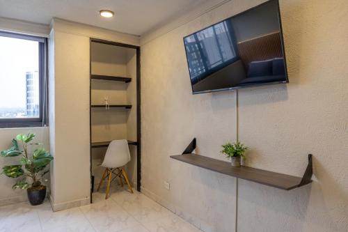 Posh Polanco Stay TVs and Desks in Each Room
